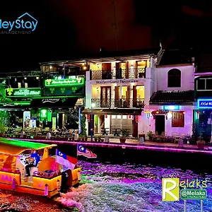 Wayfarer Jonker Street By Heystay Management Maison d'hôtes Malacca